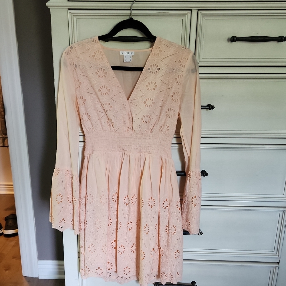 VENUS Pink Pleated Bell Sleeve Sundress